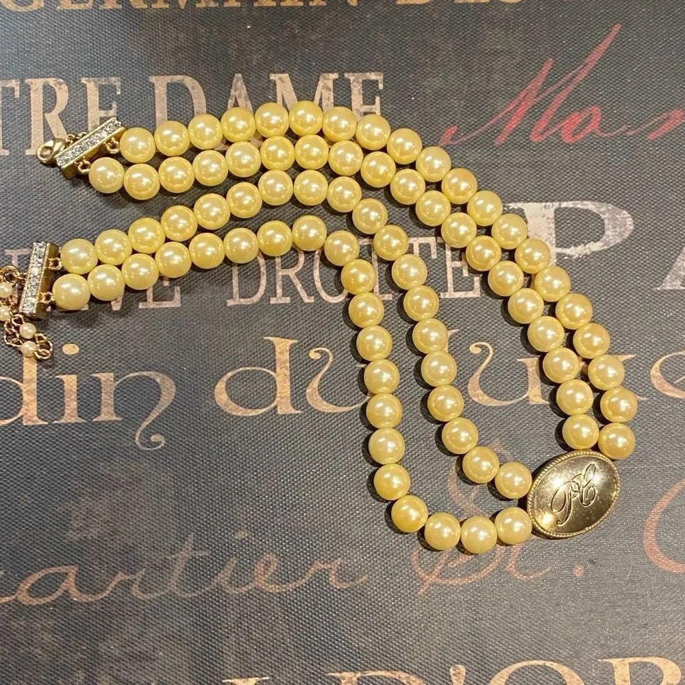 Avon Double Strand Pearl President’s Circle Club 1995